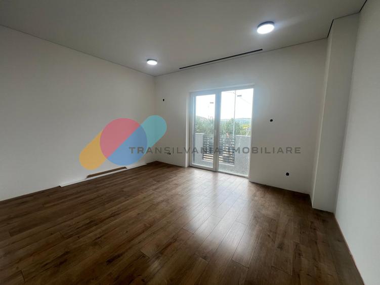Casa individuala 5 camere, 118 mp-Dezmir