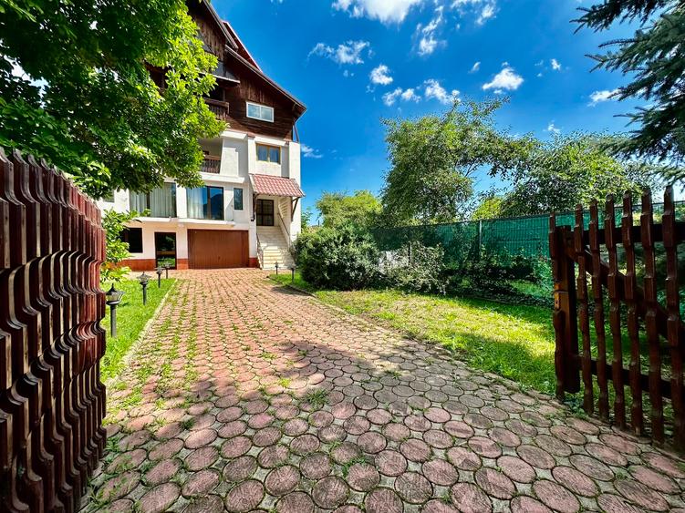 PROPRIETATE GENEROASĂ DE VÂNZARE ÎN ZĂRNEȘTI | 600 MP CONSTRUIȚI | TEREN 800 MP