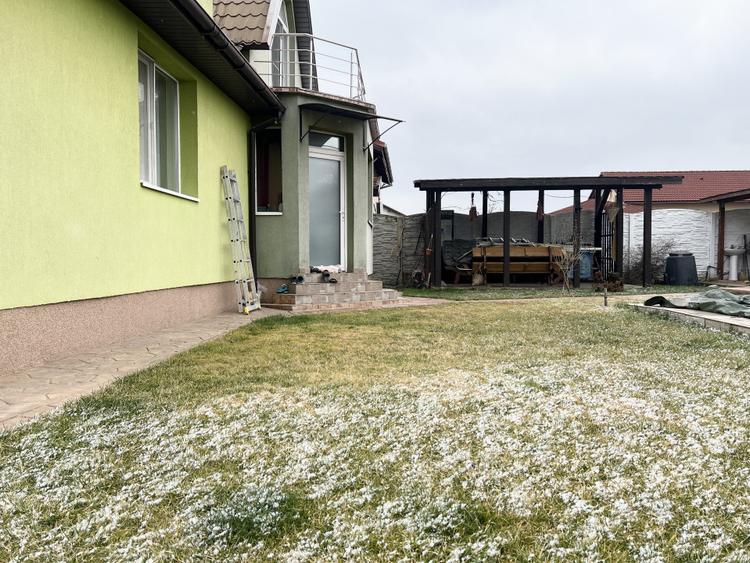 Casa Individuala, 170mp Utili, 500mp Teren,Piscina exterioara-Sacalaz