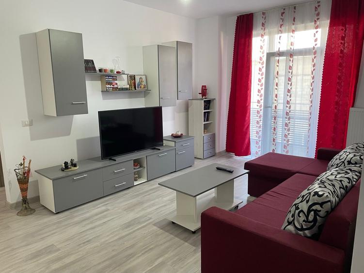 DE INCHIRIAT Apartament 2 camere, 55 mp, etaj 1 - zona Girocului