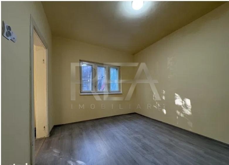 Casă din cărămidă cu curte proprie – Sector 4 , Spitalul Budimex