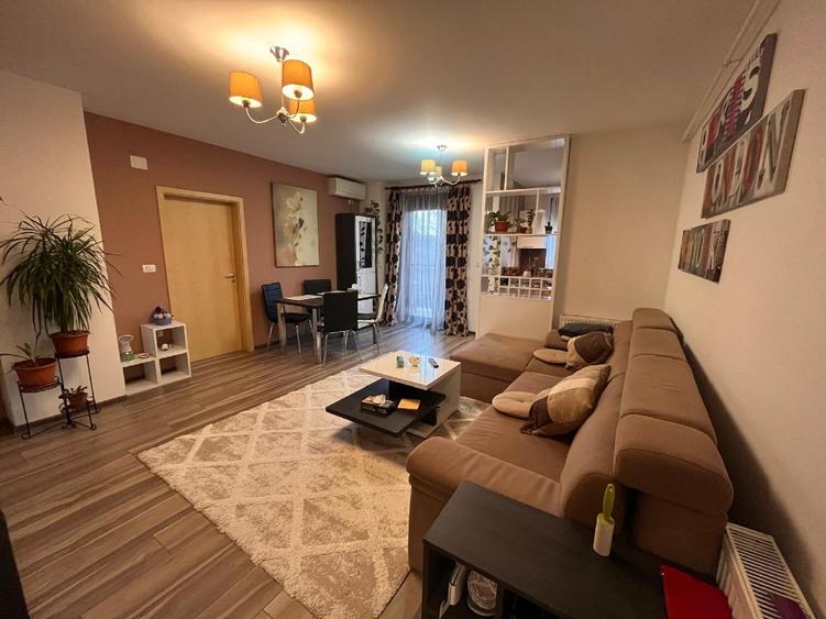 Apartament 2 camere, liniștit și luminos, 49 mp, etaj 1/4,  Lift, orientare NV