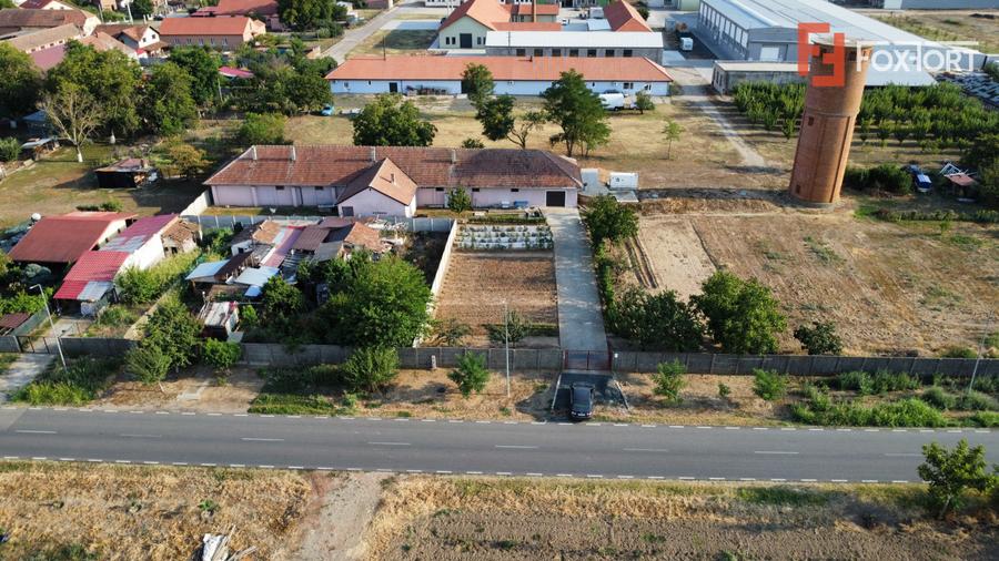 Spatiu de productie, 10 incaperi, 382 mp utili, 1800 mp teren, Peciu Nou