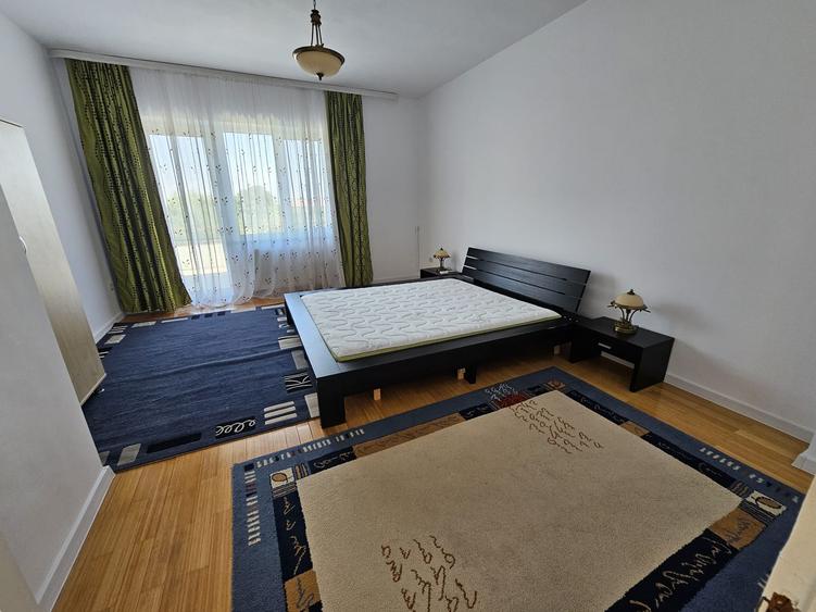 Duplex spatios Ghiroda 4 camere- locatie centrala !!