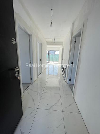 Casa parter 4 camere - La intrare in Com.Berceni - 8