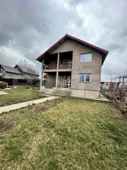 Vilă spațioasă P+1 de vânzare în Lunca Cetățuii – 190 mp utili, teren 680 mp - 2