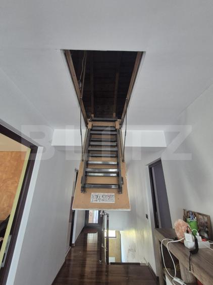 Casa de vanzare, 240 mp, zona Vanatori