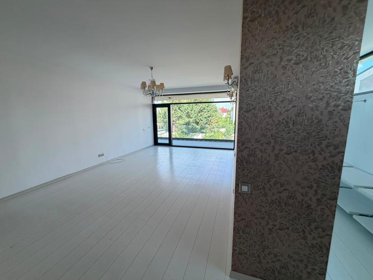 4 BEDROOM VILA WITH POOL EROU IANCU NICOLAE | VILA 5 CAMERE EROU IANCU NICOLAE