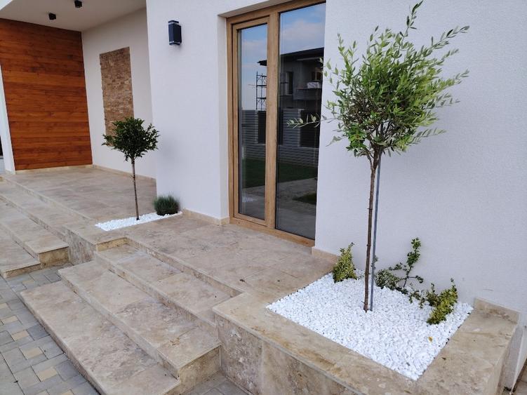 Vila Dobroiesti 5camere, 3 bai, cartier rezidențial, strada Asfaltata