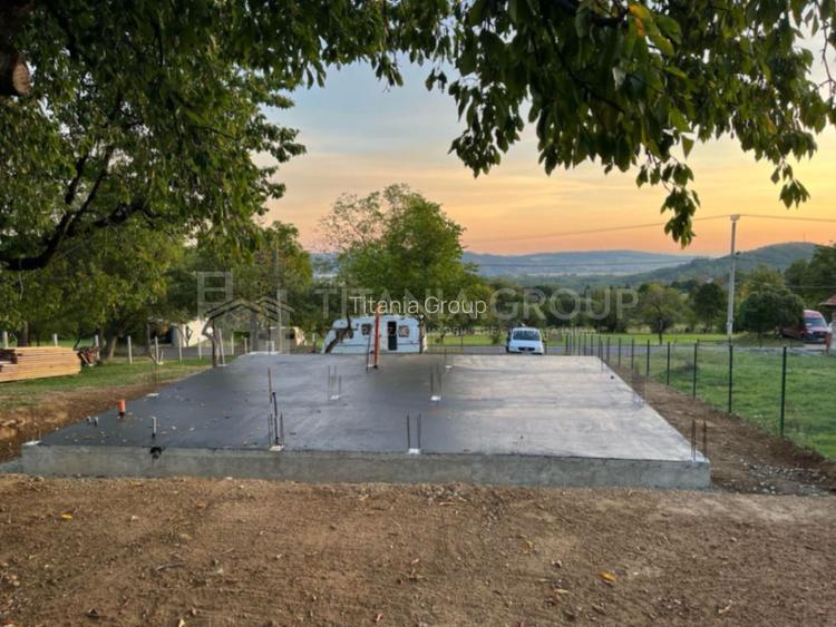 Teren cu autorizație , proiect și utilități trase, priveliște Bran Tohanita - 2