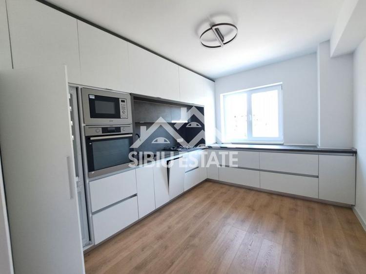 Apartament 2 camere decomandate Calea Surii mici