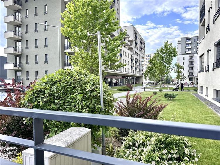 Apartament trei camere Pietonal Coresi Avantgarden ( Kasper )