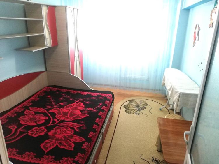 Vanzare apartament 3 camere - Imobiliare MAXICONFORT