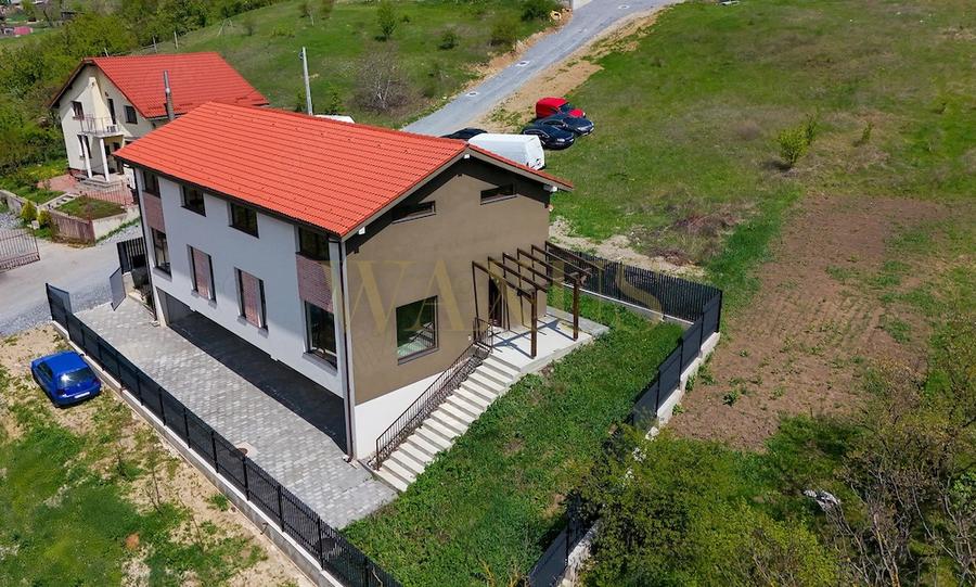 Duplex Spațios și Luminos - SU 162MP I Teren 240MP I Garaj - Oașului