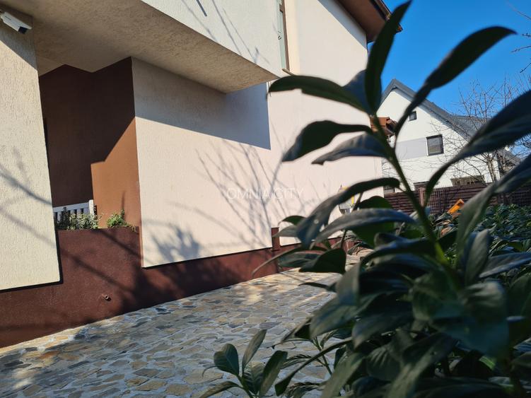 OMNIA-Proprietati alese! Casa ta. Asfalt,canalizare. Spatioasa, surprinzatoare! - 32