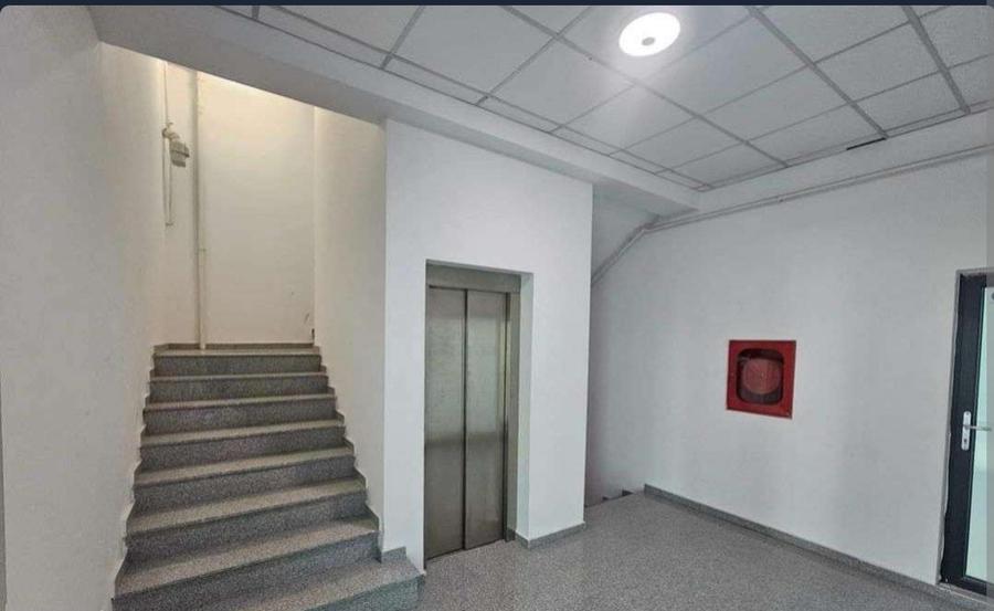 SPATIU COMERCIAL 200 MP CENTRAL, PRETABIL SERVICII MEDICALE, TVA 0