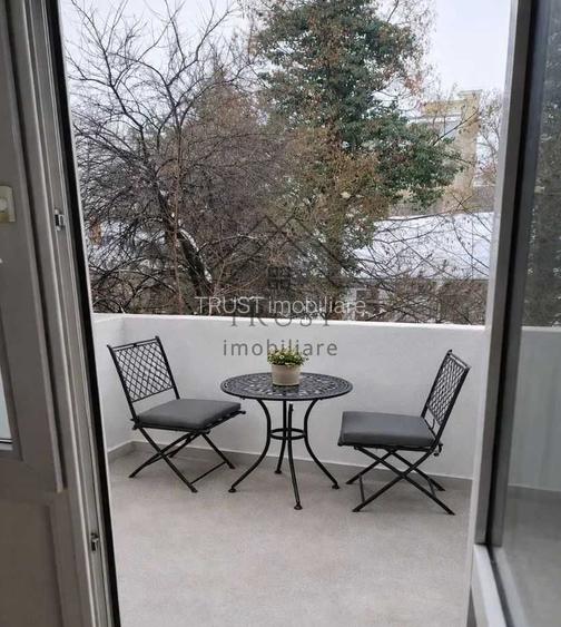 Apartament 3 camere renovat complet în Centru – teren în curte și beci inclus - 4