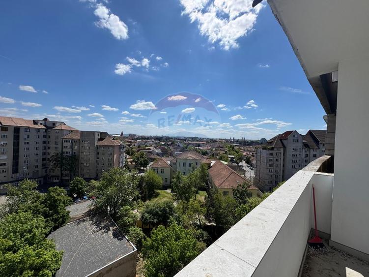 Apartament cu 3 camere de vânzare în zona Dacia