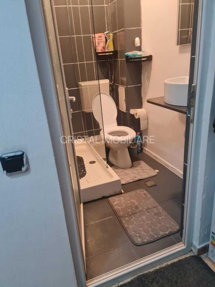 Vanzare Garsonieră decomandată, 35 mp, parter, mobilată + parcare ADP– Salaj