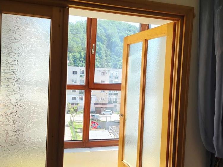 Apartament 4 camere, decomandat