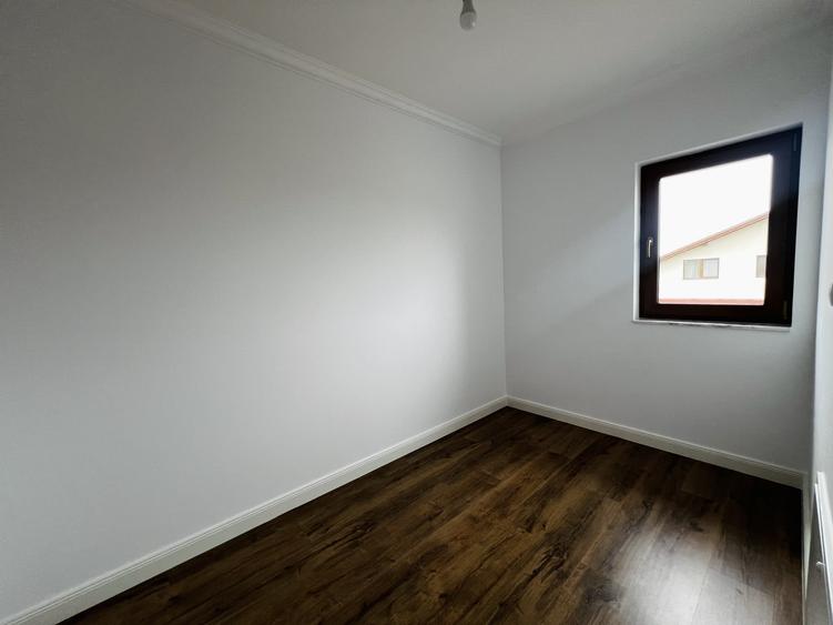 Duplex despărțit prin camera tehnica-Zona Centrala - Dumbravita