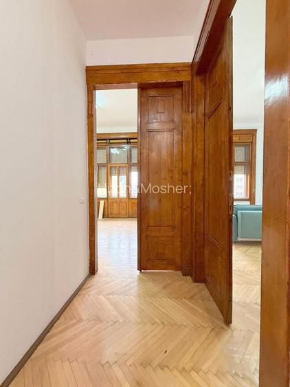 Apartament spațios 4 camere,  Piata Victoriei - 8