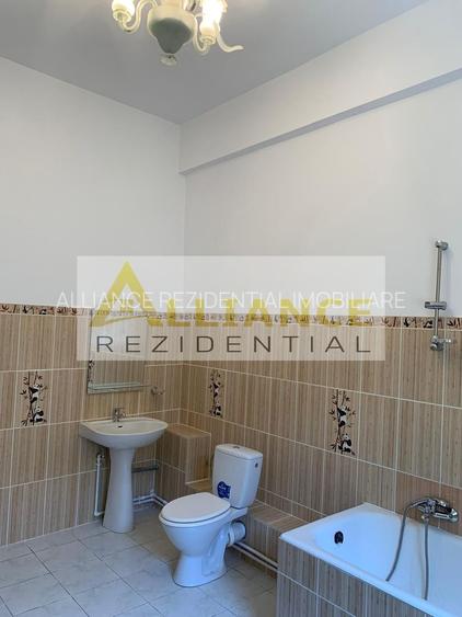 Catelu-Casa S+P+1+M - 14 Camere-1550 Teren - 8