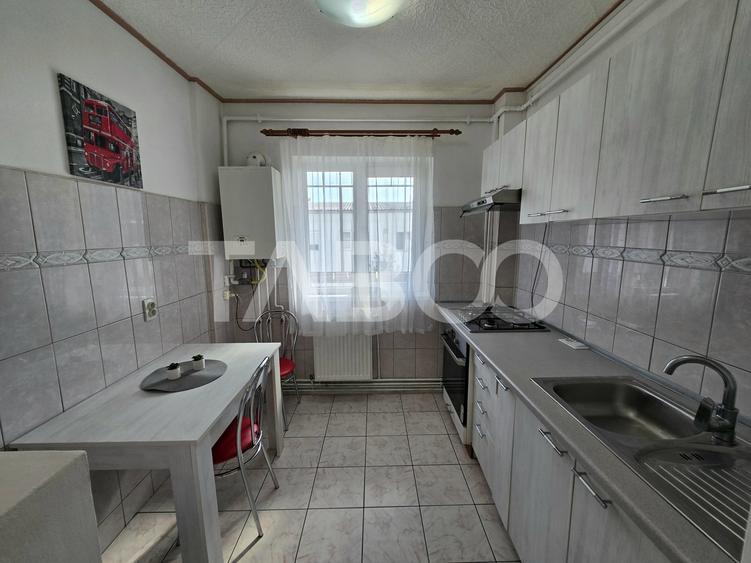 Apartament 2 camere de vanzare mobilat pivnita balcon Siretului Sibiu