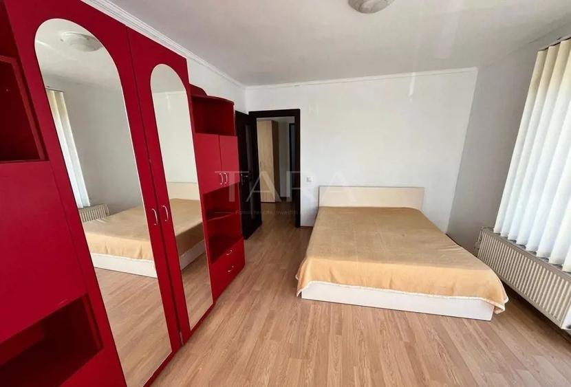 Apartament spațios 3 camere, zona Buna Ziua