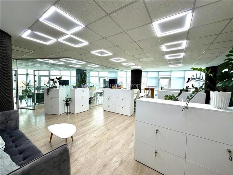 De inchiriat - Birou, spatiu comercial - mobilat - 2