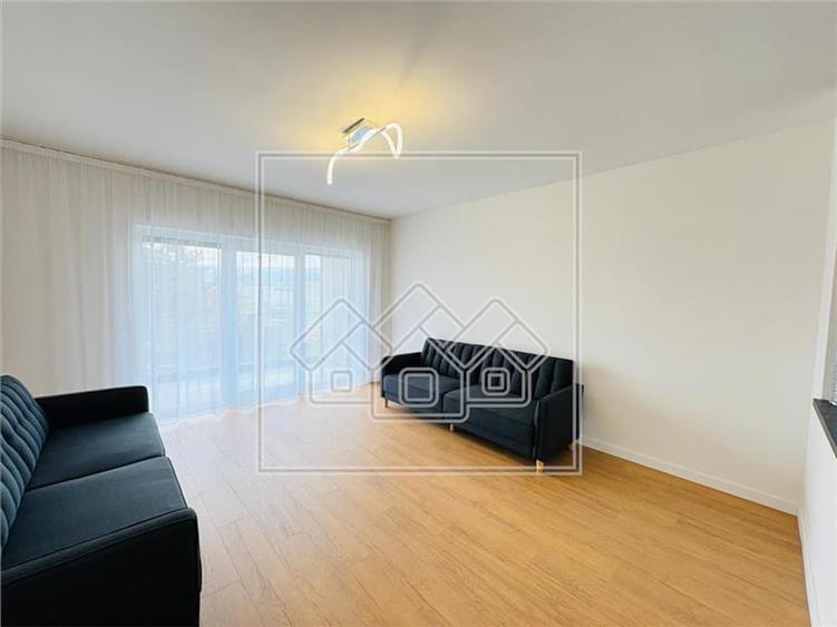 Apartament nou  - 2 camere si balcon - prima inchiriere