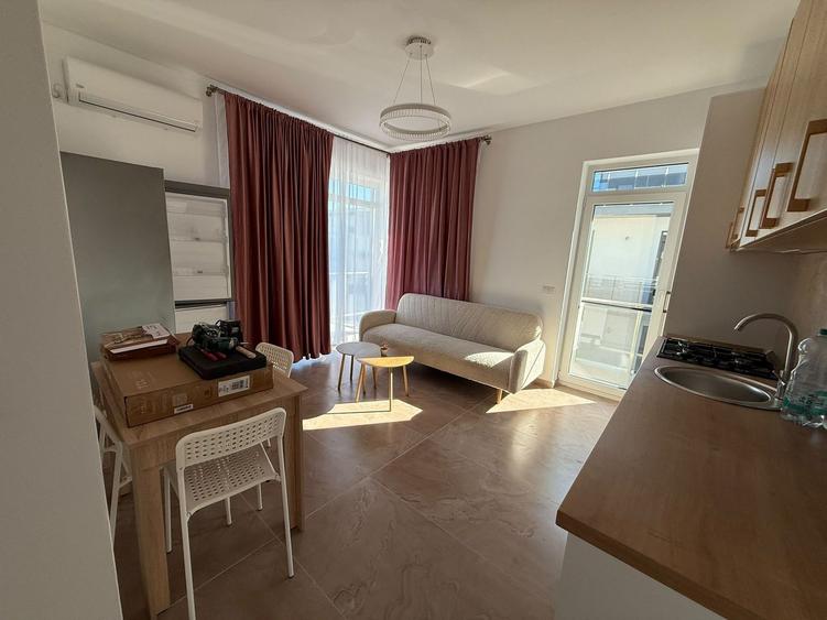 Apartament modern, prima închiriere, complet nou balcon generos