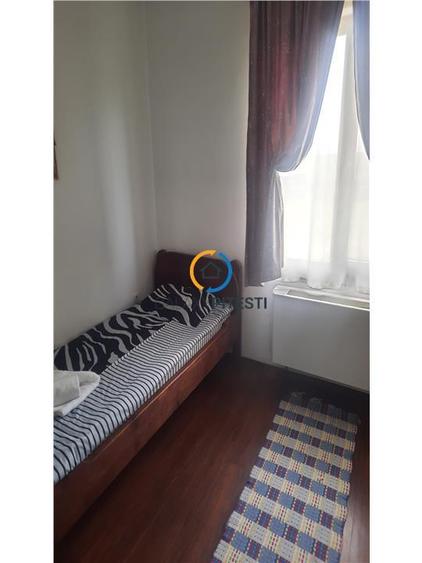 Casa traditionala   Pensiune  P+1, 9 camere, judet Tulcea, localitatea Partizani