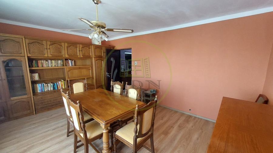 Apartament 4 camere, 100 mp, cartier Craiovita Noua, zona Carrefour