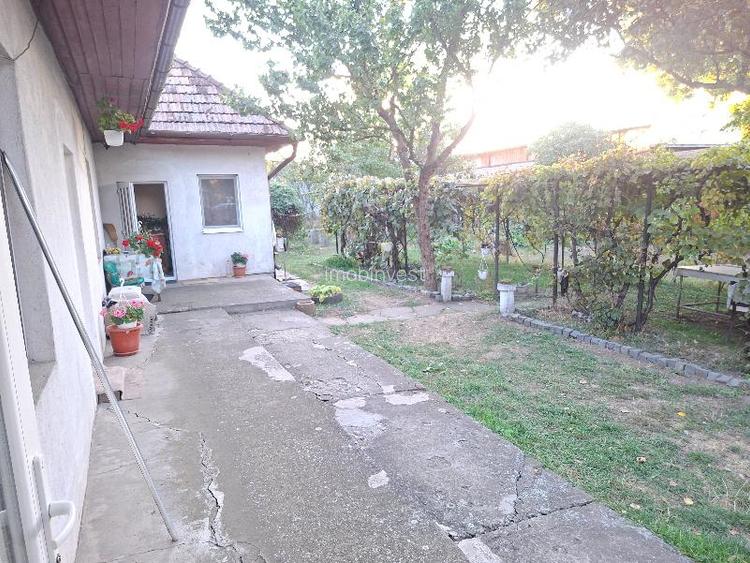 De vanzare casa cu 3 camere in Mureseni