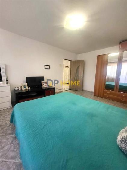 Apartament 2 Camere, Decomandat, etaj 2 din 3