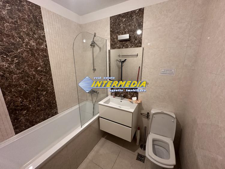 Apartament 2 camere de inchiriat Bloc Nou Cetate cu parcare