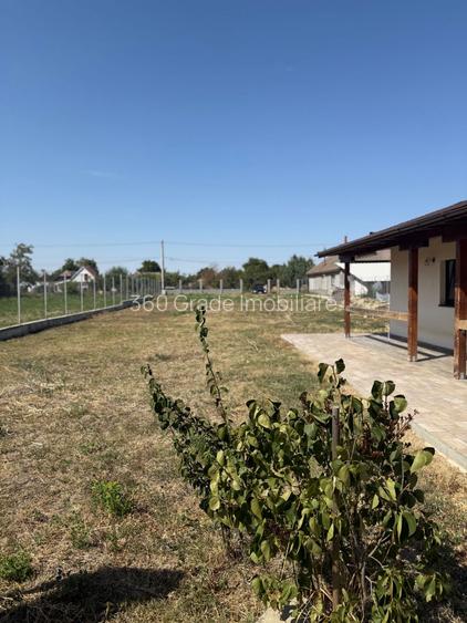Casă de vânzare în Diniaș | Teren 1.460 mp | Construcție 2023 |