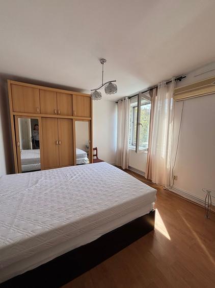 Apartament 3 camere,zona Medicina