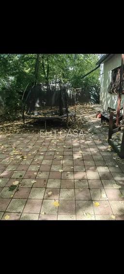 Apartament 3 camere, zona Podu de Piatra
