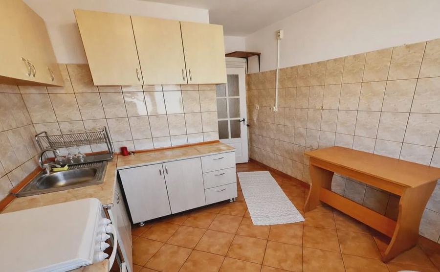 Apartament 3 Camere,Tineretului,Metrou,Parc,bl.1979,reabilitat,Amenajat,mobilat