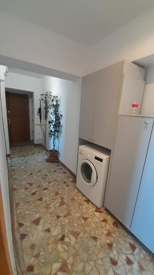 Apartament spațios cu 3 camere / 1980 / cartierul Piața Română / Dacia