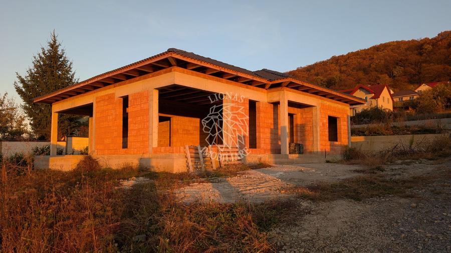 Casa 4 camere 109 mp-teren 453 mp-terasa-Zona Valea Ghinzii