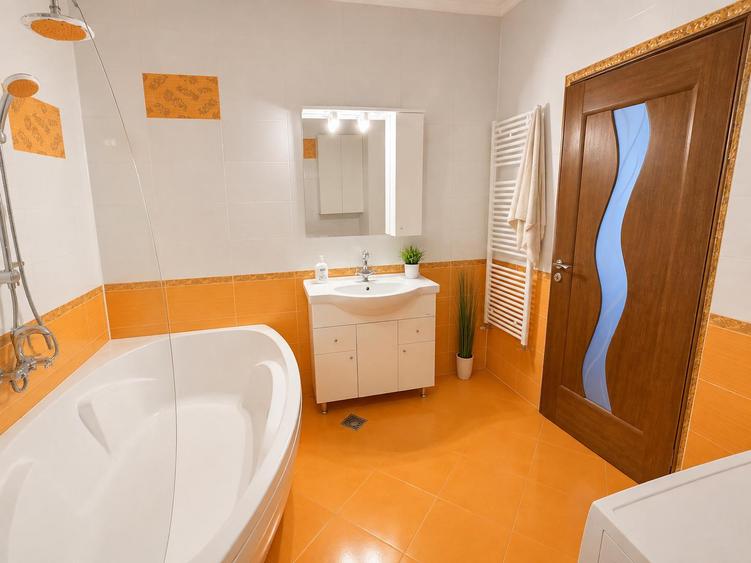 Compozitori 3 camere decomandate de vanzare