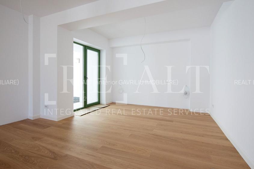 Inchiriere apartament 3 camere | Intrare separata,  NOU | The Corner, Eminescu - 2