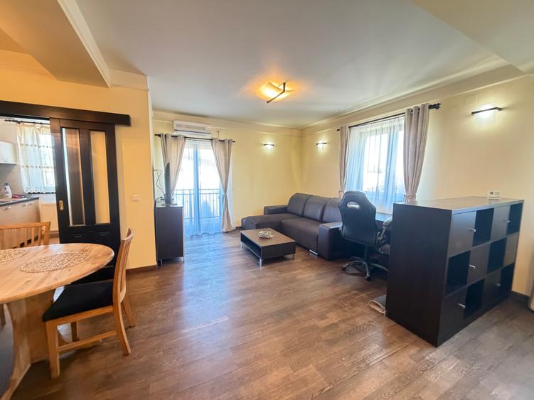 Inchiriez apartament 3 camere Mehala 550 euro