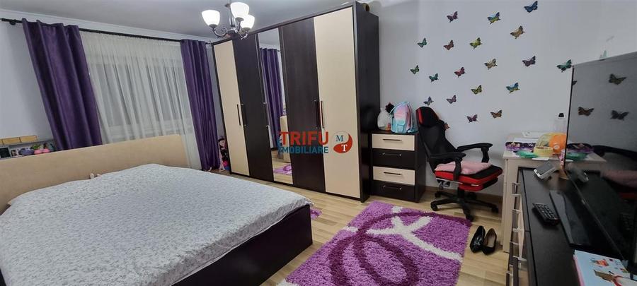 Apartament 3 camere de vanzare Cetate 70 mp mobilat si utilat