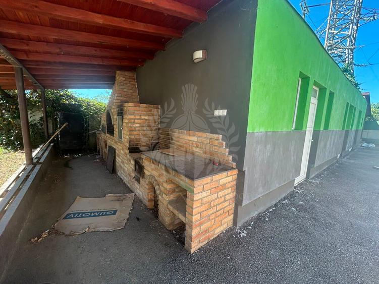 SPATIU COMERCIAL//CANTINA// FOSTA FABRICA DE CARAMIDA PLEASA