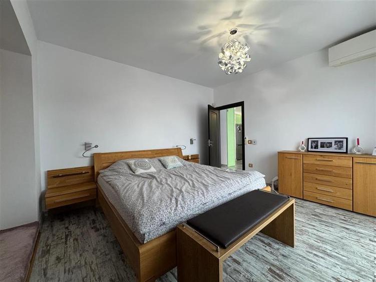Apartament cu 3 camere,mobilat si utilat ,situat in cartierul Intre Lacuri!