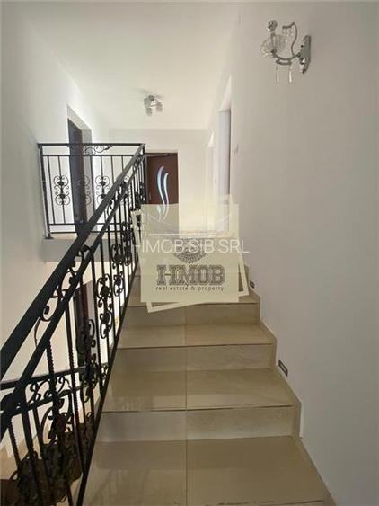 Casa 5 camere 2 bai balcon si 567 mp teren in Rasinari - 14